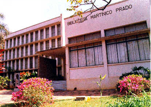 Biblioteca Municipal Martinico Prado em Araras